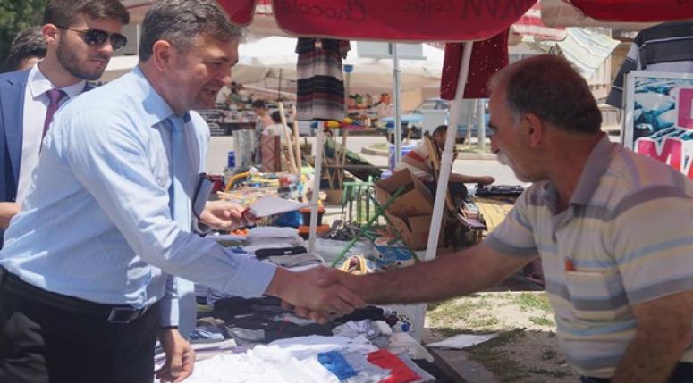 SAFA ŞENEL VE HALİT KUŞ SULTANDAĞI'NDA VATANDAŞLA BULUŞTU.