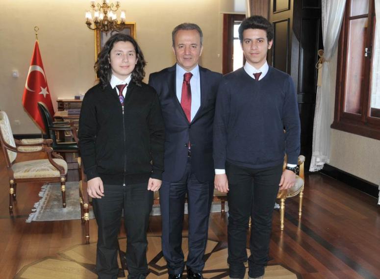 Valimiz Hakan Yusuf Güner’den Öğrencilerin Hazırladığı Projeye Tam Destek.