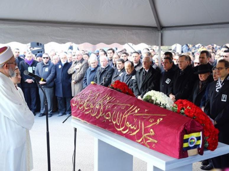 Cumhurbaşkanı Erdoğan, İş Adamı Mustafa Koç'un Cenaze Törenine Katıldı