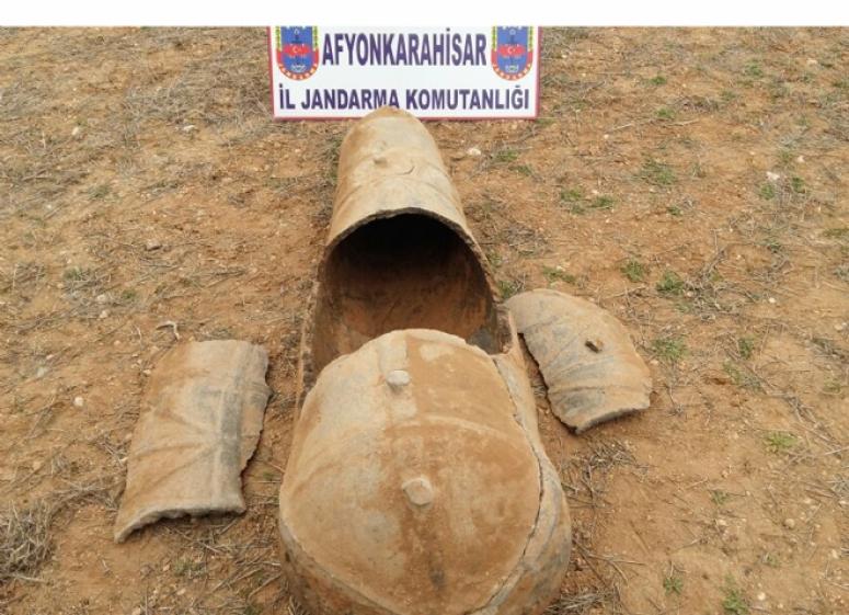 Afyon, Çobanlar'da Roma Dönemine ait Lahit bulundu