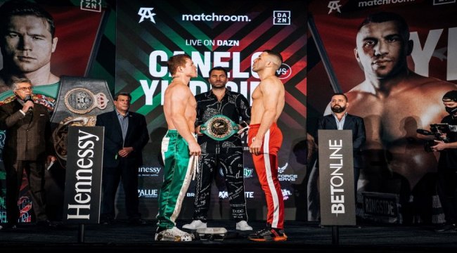 Türk boksör Avni Yıldırım, Meksikalı Saul Alvarez'e yenildi