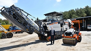 İzmir Karabağlar’da asfaltlama muhteşem 