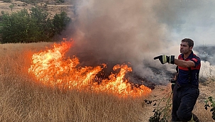 Adıyaman’da dere yatağında yangın çıktı