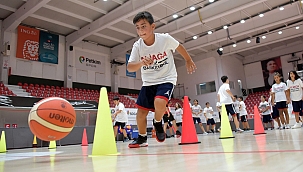 İzmir Aliağa’da Basketbol kursları eğlenceli geçiyor