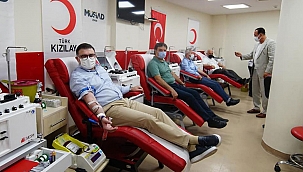 İzmir MÜSİAD’dan kan bağışına ilgi çekti