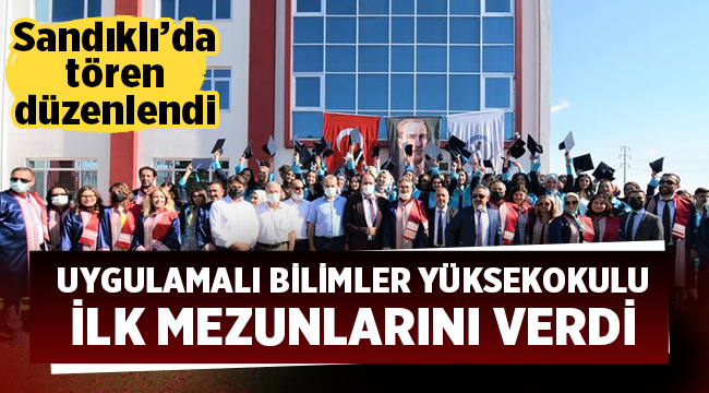 Sandıklı'da mezuniyet töreni düzenlendi