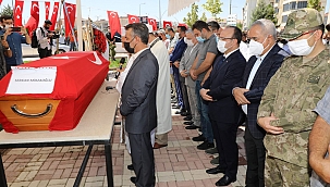 Uçak şehitleri toprağa verildi! 