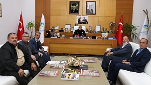 Ekrem Yüce, muhtarlarla buluştu 