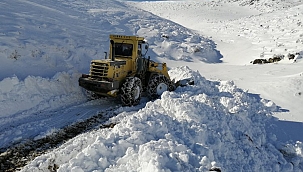Malatya'da yol açma ve tuzlama çalışmaları devam ediyor