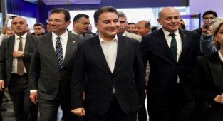 Ali Babacan, İstanbul İftarında Demokratları Birleşmeye Davet Etti