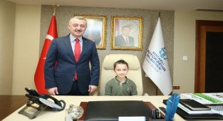 Berre'nin ilk talimatı kütüphane oldu