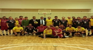 Bolvadin'de tenis müsabakaları tamamlandı