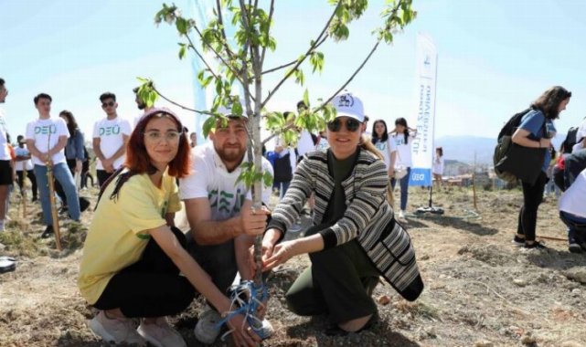 Dokuz Eylül'e bahar bereketiyle geldi