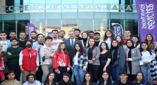 GSB'nin Nisan ayı burs ve kredileri hesaplara yatırılıyor