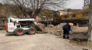 İzmir Kavacık Meydanı'nda çalışmalar başladı