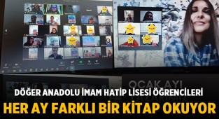 Proje kapsamında her ay farklı bir kitap okuyorlar