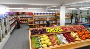 Üsküdar'da verilen "Ramazan Destek Çeki" mahalle bakkallarında kullanıyor 