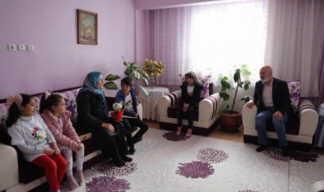 Ahmet Çolakbayrakdar'dan anlamlı ziyaret