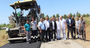 Büyükşehir Manavgat Sülek'e sıcak asfalt yapıyor