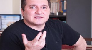 Ekşioğlu: "Türkiye AB'nin sığınmacı kampı değildir"