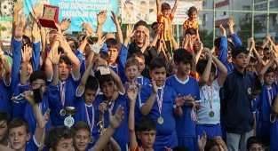 Futbol Şöleninde Kazanan Spor ve Centilmenlik Oldu