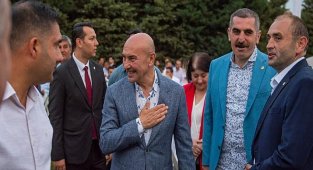 Ramazan'ın son gününde iftar sofrası Büyükşehir emekçileri için kuruldu