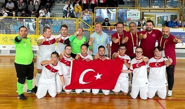 Türk Telekom özel sporcuların yanında