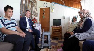Başkan Büyükakın: En güzel kahveyi Emine'nin ellerinden içtim