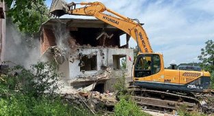 Gölcük'te Yıkılan Bina Sayısı 100'e Ulaştı