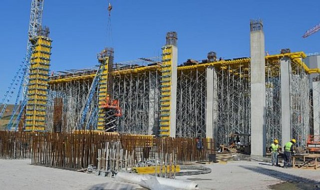 İNTEK Kalıp, Döşeme Kalıbı Çözümleri ile LC Waikiki Lojistik Depo Projesinde!