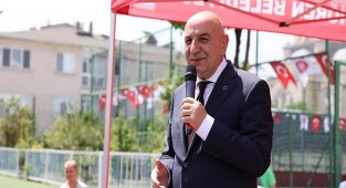 Keçiören Toygar Börekçi Ortaokulu’na Yeni Halı Saha