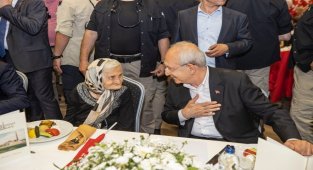 Kılıçdaroğlu İzmir'de Balkan ve Rumeli göçmenleriyle buluştu