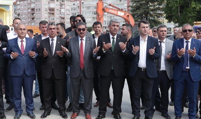 Kütahya Zafer Meydanı'nda temel atıldı