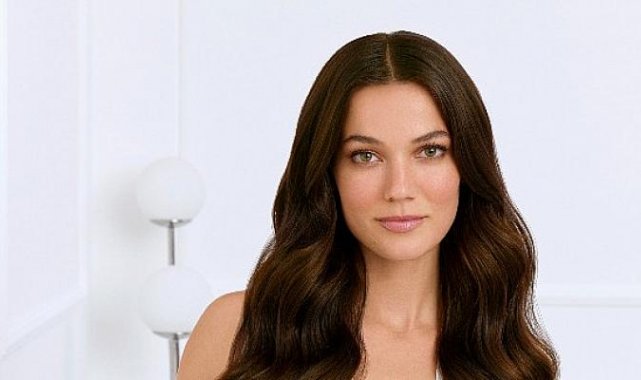 L’Oréal Paris’in yeni güzellik elçisi Pınar Deniz oldu