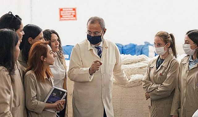 Sanko Holding Yönetim Kurulu Başkanı Adil Sani Konukoğlu Sanko Holding’in Kadın Mühendisleriyle Bir Araya Geldi