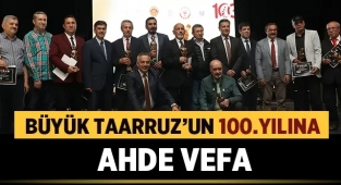 Şiir yarışmasında dereceye girenler ödüllerini aldı