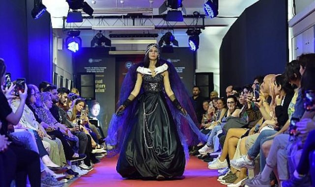 Tekstil ve Moda Tasarım Öğrencilerinden Unutulmayacak Defile