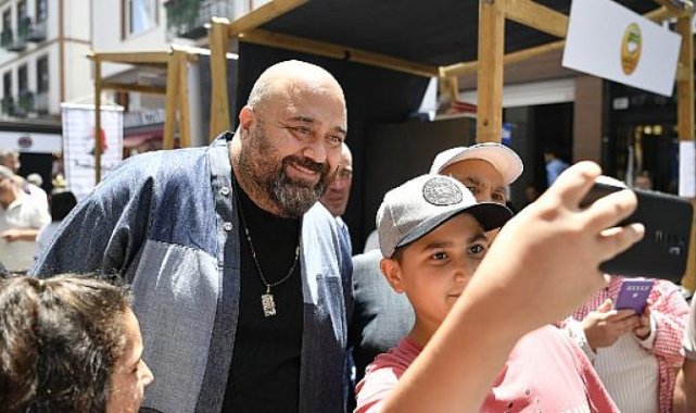 Türkiye’nin İlk Gastronomi Sokağı, Ak Parti Genel Başkan Vekili Numan Kurtulmuş ve Dünyaca Ünlü Şeflerin Katıldığı Gastronomi Festivali İle Üsküdar’da Açıldı