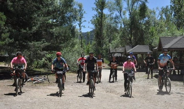 Bisikletçiler Isparta'ya hayran kaldı
