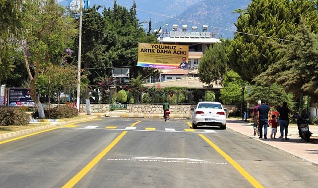 Mersin caddeleri asfaltlanıyor