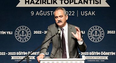 Bakan Özer Uşak'ta okul müdürleriyle buluştu
