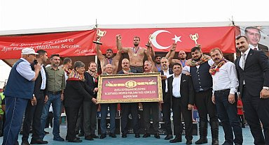 Başpehlivan Hüseyin Gümüşalan oldu