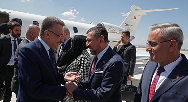 Cumhurbaşkanı Yardımcısı Oktay Kütahya'da