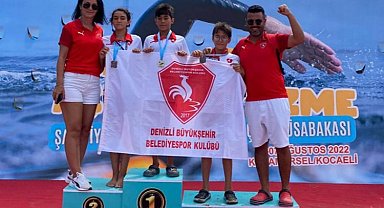 Denizli Büyükşehir yüzme takımı başarılarına bir yenisini daha ekledi