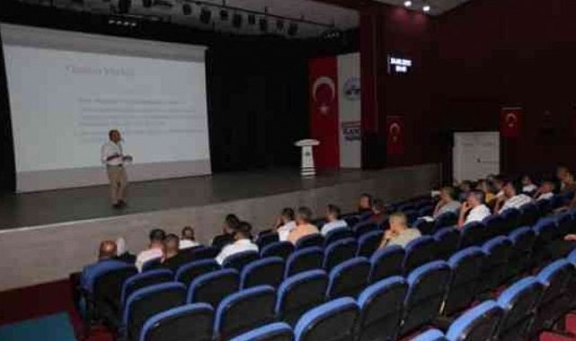 Elazığ Belediyesi'nden otobüs şoförlerine eğitim