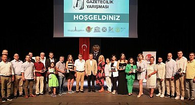 İzmir Bergama'da Şakir Süter Gazetecilik Yarışması'nda ödüller sahiplerini buldu