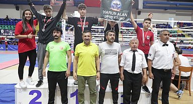 Kütahya'da 750 'Kick Boks'çu 'Zafer' için yarıştı