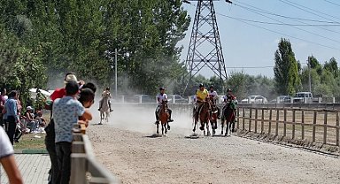 Kütahya'da 'rahvan at' yarışları ilgisi