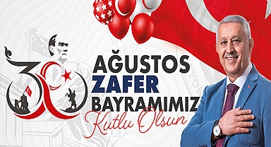Mehmet Zeybek, Zafer Bayramını kutladı