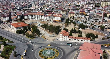 Sivas'ta 4 Eylül Meydanı yükseliyor